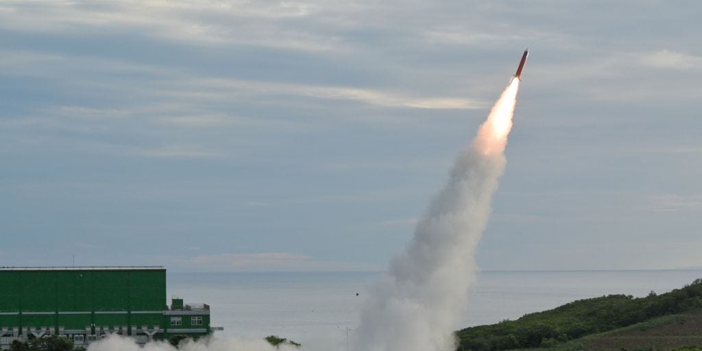 Y Combinator creates the first arms industry, betting on rocket launches